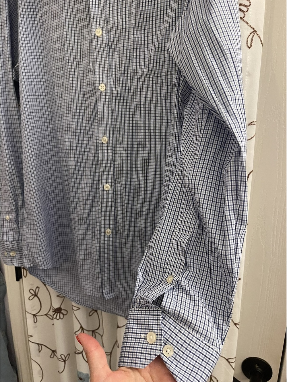 LIKE NEW | Van Heusen | M | Mens Blue Check Long Sleeve Shirt - Picture 7 of 10